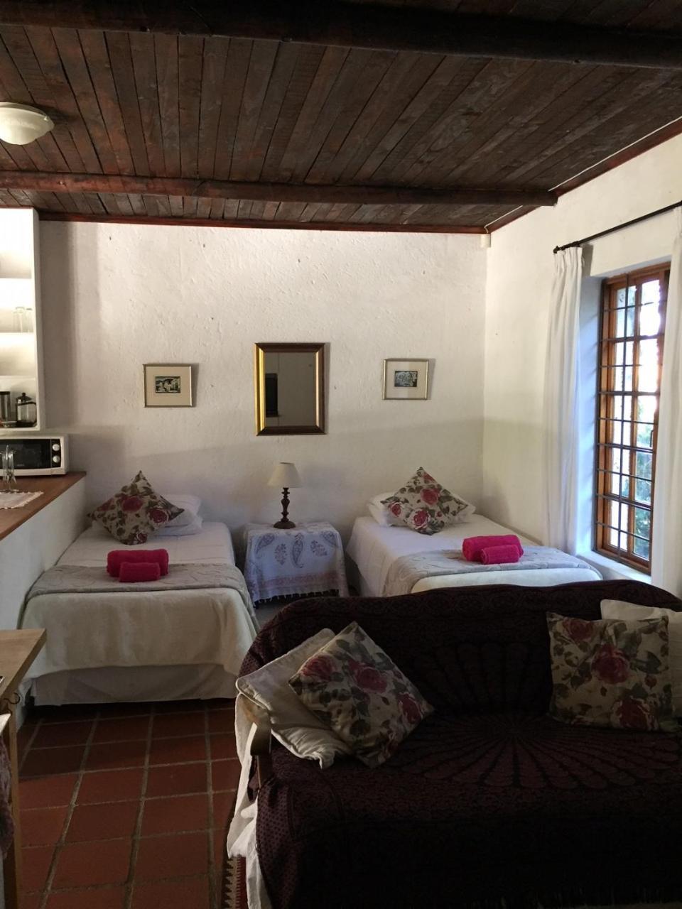 Haven Of Peace And Garden Cottage Херманус Екстериор снимка