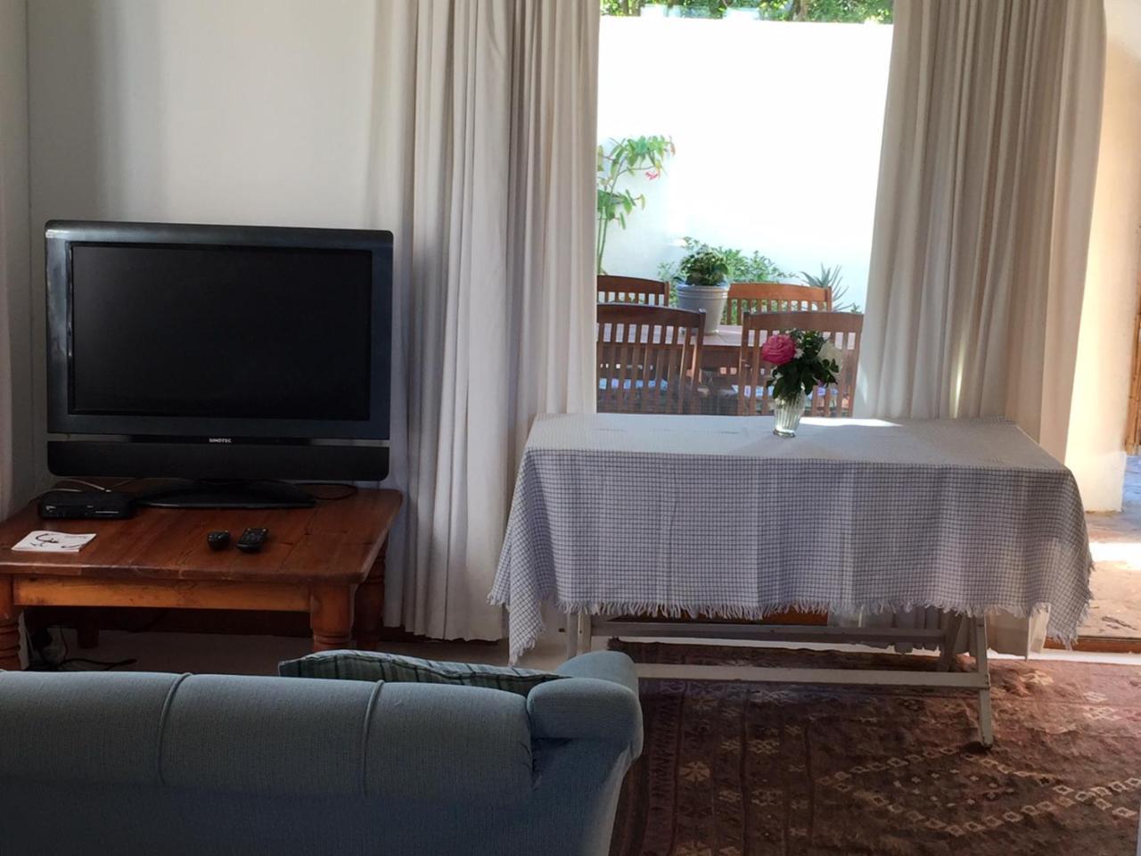 Haven Of Peace And Garden Cottage Херманус Екстериор снимка