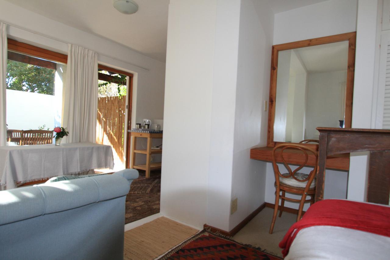 Haven Of Peace And Garden Cottage Херманус Екстериор снимка